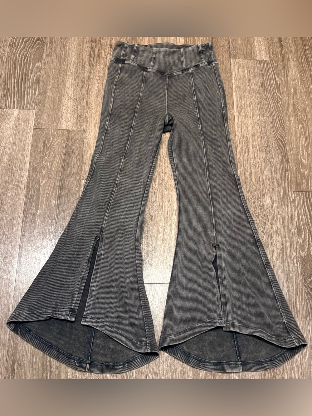 Free People Movement High-Waist Hot Shot Kick Flared Black Washed Leggings Small